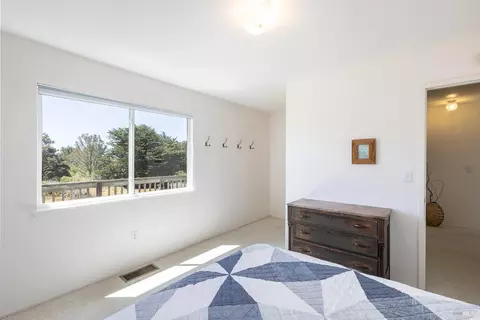 Bedroom - 359 Terra Verde, Bodega Bay, CA 94923 photo 4 of 4
