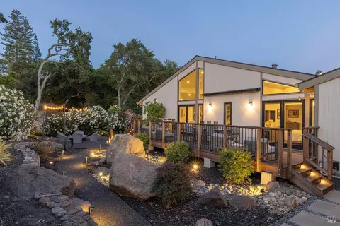 110 Bonnie Brook Dr, Napa, CA 94558