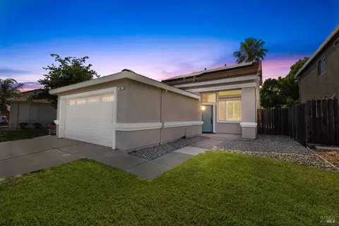 831 Bluewater Dr, Vacaville, CA 95688