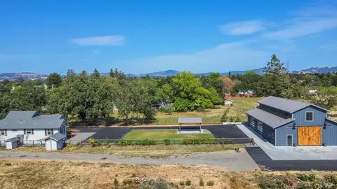 2684 Guerneville Rd, Santa Rosa, CA 95401