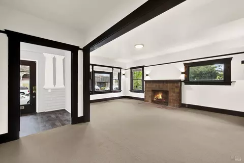 Living - 1763 2nd St, Napa, CA 94559 photo 2 of 9