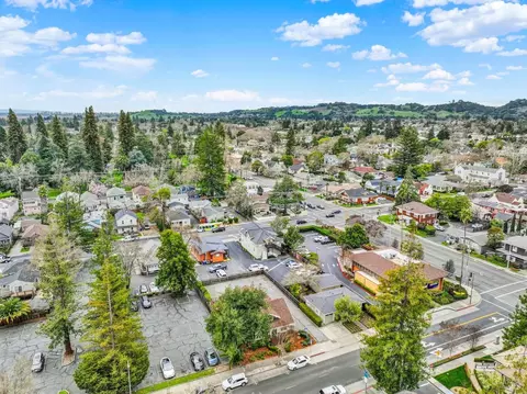 View/Area - 1763 2nd St, Napa, CA 94559 photo 2 of 4