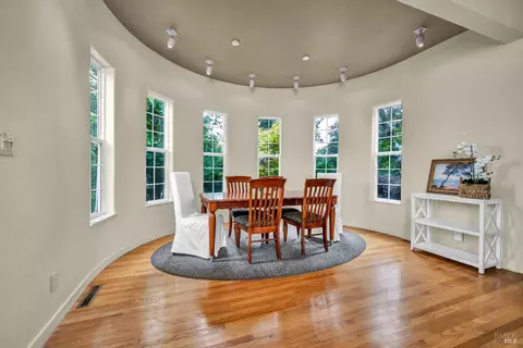 750 W School St, Cotati, CA 94931 photo 9