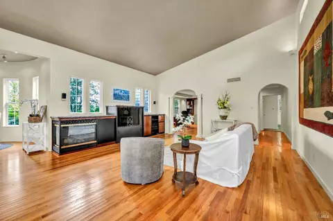 750 W School St, Cotati, CA 94931 photo 7