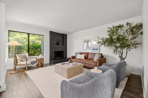 403 Scotia Ln, Novato, CA 94947