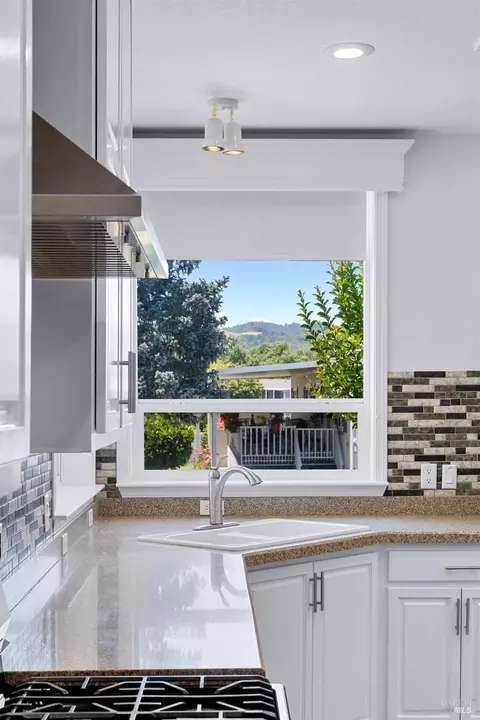 10 Camelia Dr, Napa, CA 94558 photo 14