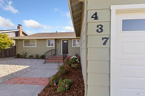 437 Ely Blvd S, Petaluma, CA 94954 photo 2