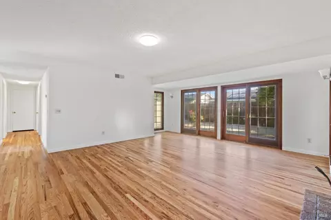 437 Ely Blvd S, Petaluma, CA 94954 photo 9