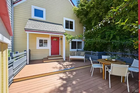 2437 Topaz Dr, Novato, CA 94945