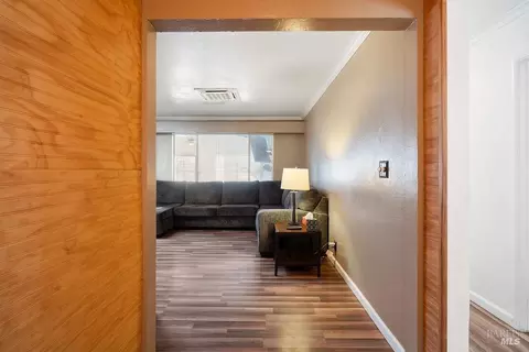 Entry Way - 116 Manhattan Dr, Vallejo, CA 94591 photo 2 of 6