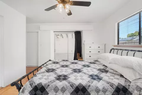 Bedroom - 116 Manhattan Dr, Vallejo, CA 94591 photo 4 of 4