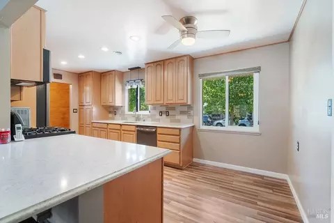 Kitchen - 116 Manhattan Dr, Vallejo, CA 94591 photo 4 of 4