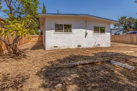 Exterior - 1207 E Tennessee St, Fairfield, CA 94533 photo 3 of 6