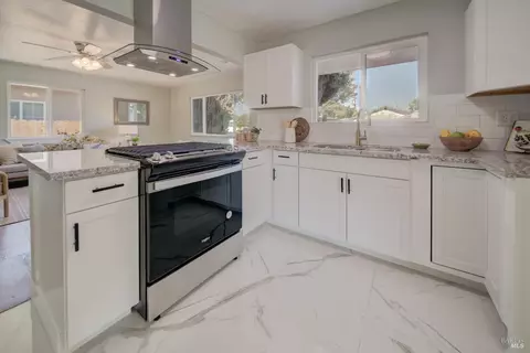Kitchen - 1207 E Tennessee St, Fairfield, CA 94533 photo 1 of 3