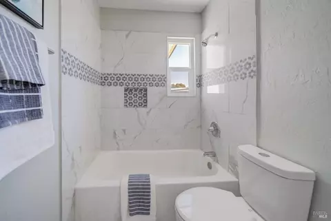 Bath - 1207 E Tennessee St, Fairfield, CA 94533 photo 3 of 3