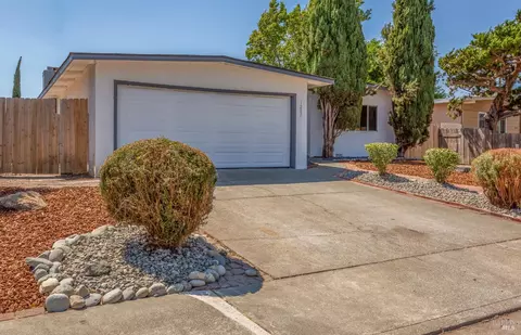 Exterior - 1207 E Tennessee St, Fairfield, CA 94533 photo 6 of 6