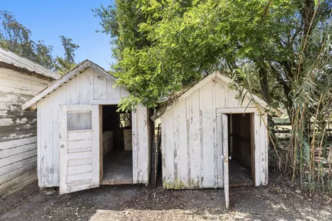 Exterior - 2705 Roblar Rd, Petaluma, CA 94952 photo 16 of 16