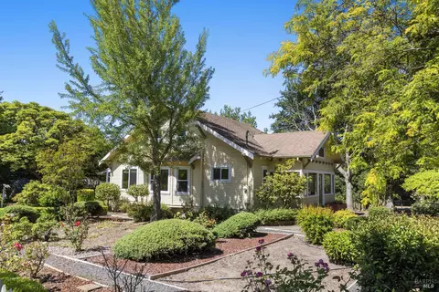 Exterior - 2705 Roblar Rd, Petaluma, CA 94952 photo 3 of 16