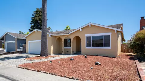 2020 Willow Dr, Petaluma, CA 94954