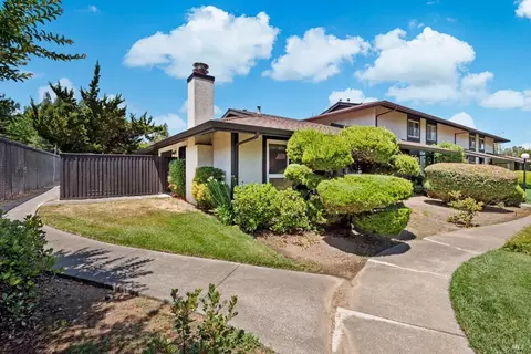 Exterior - 3403 Willis Dr, Napa, CA 94558 photo 8 of 11