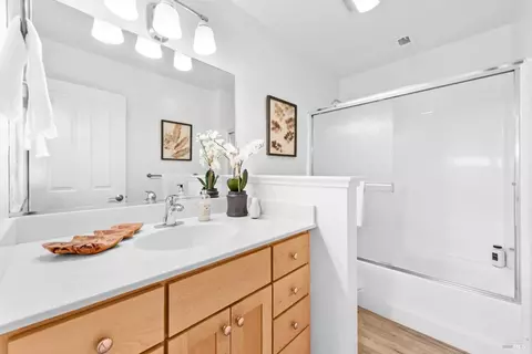 Bath - 3403 Willis Dr, Napa, CA 94558 photo 1 of 2