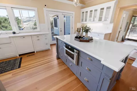 Kitchen - 910 Sanitarium Rd, Deer Park, CA 94576 photo 7 of 7