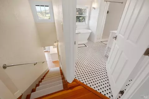 Entry Way - 910 Sanitarium Rd, Deer Park, CA 94576 photo 5 of 5