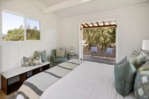 Bedroom - 910 Sanitarium Rd, Deer Park, CA 94576 photo 15 of 15