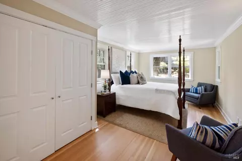 Bedroom - 910 Sanitarium Rd, Deer Park, CA 94576 photo 1 of 15