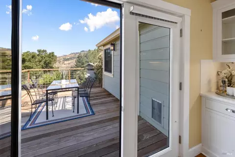 Exterior - 910 Sanitarium Rd, Deer Park, CA 94576 photo 7 of 33