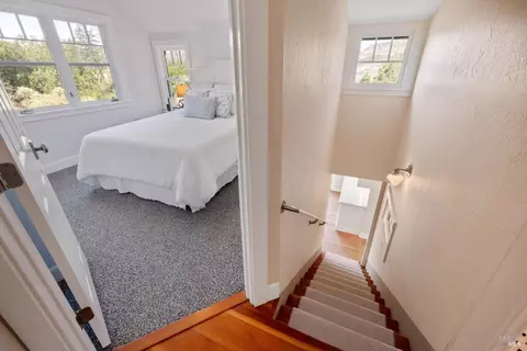 Bedroom - 910 Sanitarium Rd, Deer Park, CA 94576 photo 5 of 15