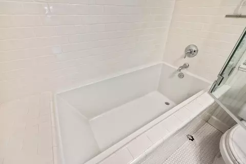 Bath - 910 Sanitarium Rd, Deer Park, CA 94576 photo 3 of 6