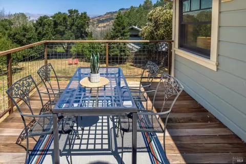 Exterior - 910 Sanitarium Rd, Deer Park, CA 94576 photo 9 of 33