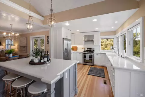 Kitchen - 910 Sanitarium Rd, Deer Park, CA 94576 photo 2 of 7