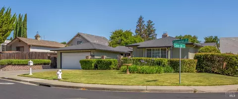 2958 Calaveras Dr, Fairfield, CA 94534