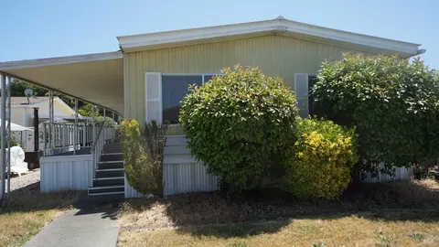26 Pamela Dr, Petaluma, CA 94954