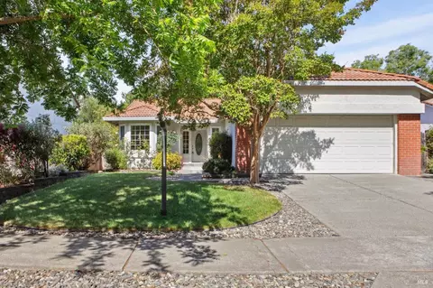 229 Buena Tierra Way, Windsor, CA 95492