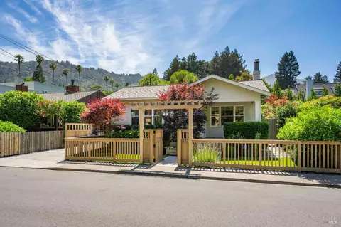 311 Holcomb Ave, Larkspur, CA 94939