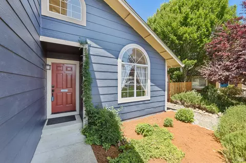 54 Loni Ct, Windsor, CA 95492 photo 4