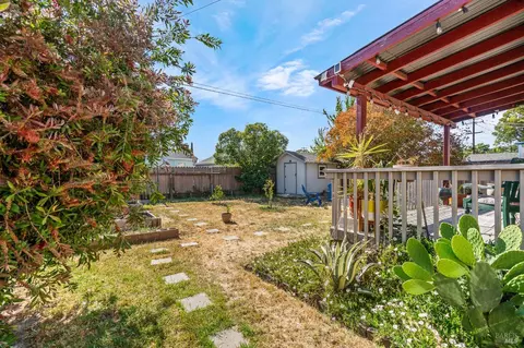 809 Lassen St, Vallejo, CA 94591 photo 32