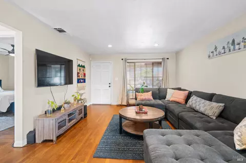 809 Lassen St, Vallejo, CA 94591 photo 10