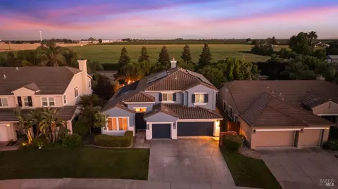 965 Griffith Dr, Dixon, CA 95620