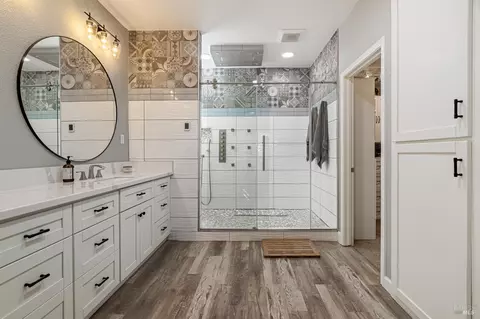 Bath - 965 Griffith Dr, Dixon, CA 95620 photo 3 of 5