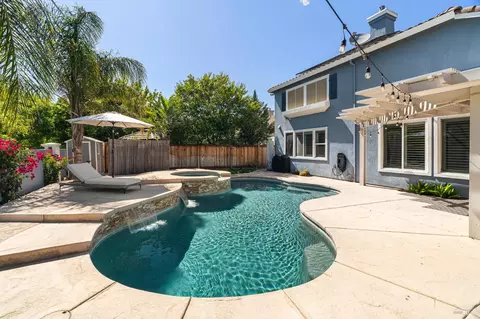 Exterior - 965 Griffith Dr, Dixon, CA 95620 photo 4 of 13