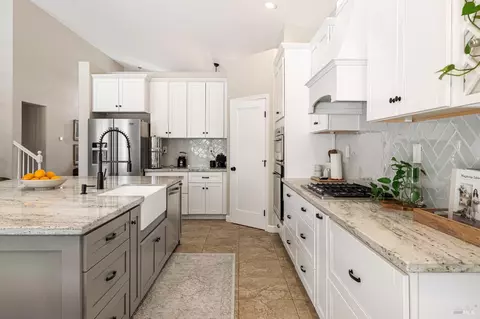 Kitchen - 965 Griffith Dr, Dixon, CA 95620 photo 3 of 6