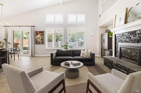 Living - 965 Griffith Dr, Dixon, CA 95620 photo 5 of 5