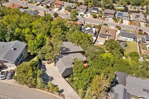 View/Area - 42 Eagle Dr, Novato, CA 94949 photo 4 of 7