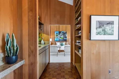 Entry Way - 42 Eagle Dr, Novato, CA 94949 photo 4 of 5