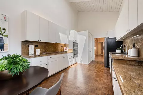 Kitchen - 42 Eagle Dr, Novato, CA 94949 photo 5 of 8