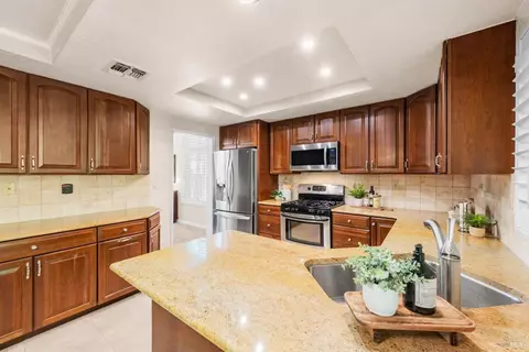 Kitchen - 603 Rambleton Dr, Vacaville, CA 95688 photo 9 of 9